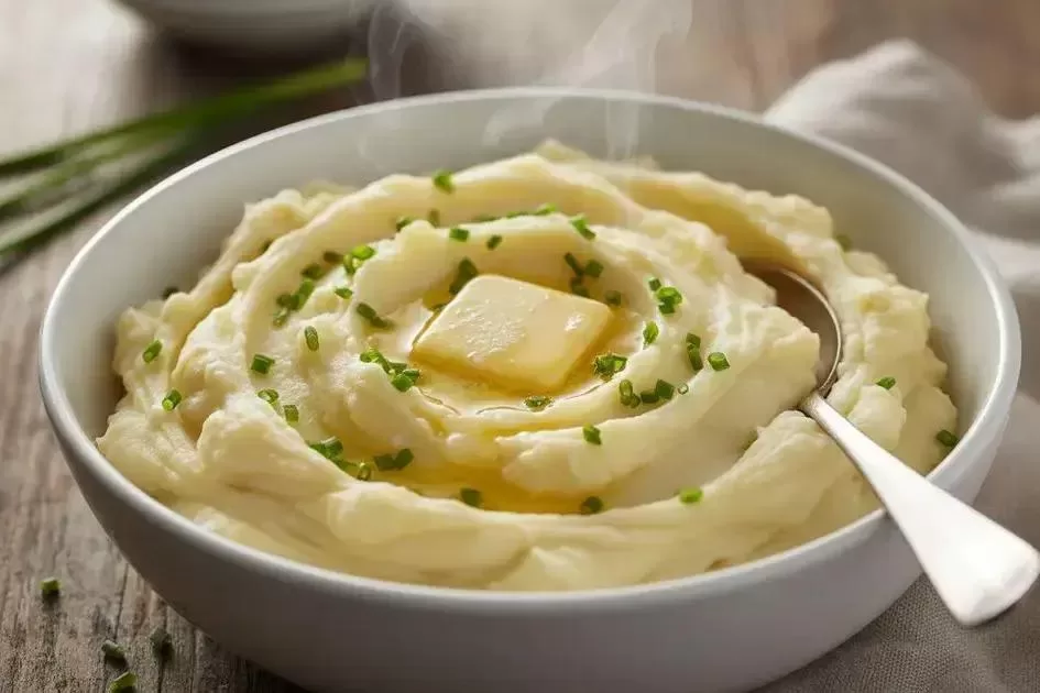 Purê - Purê Cremoso de Batata para 6 Porções que Derrete na Boca!